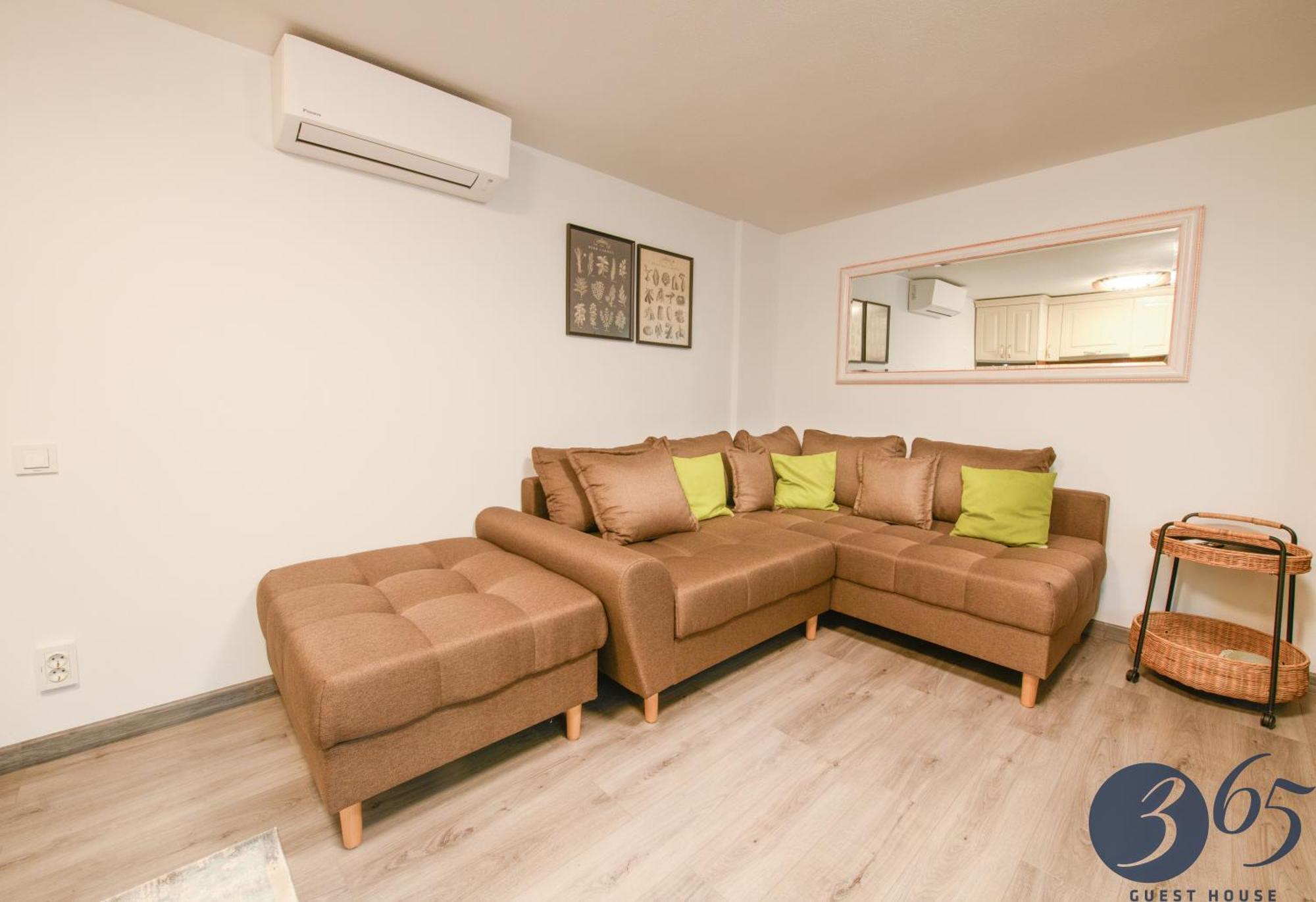 365 Guest House Hunedoara Exterior photo