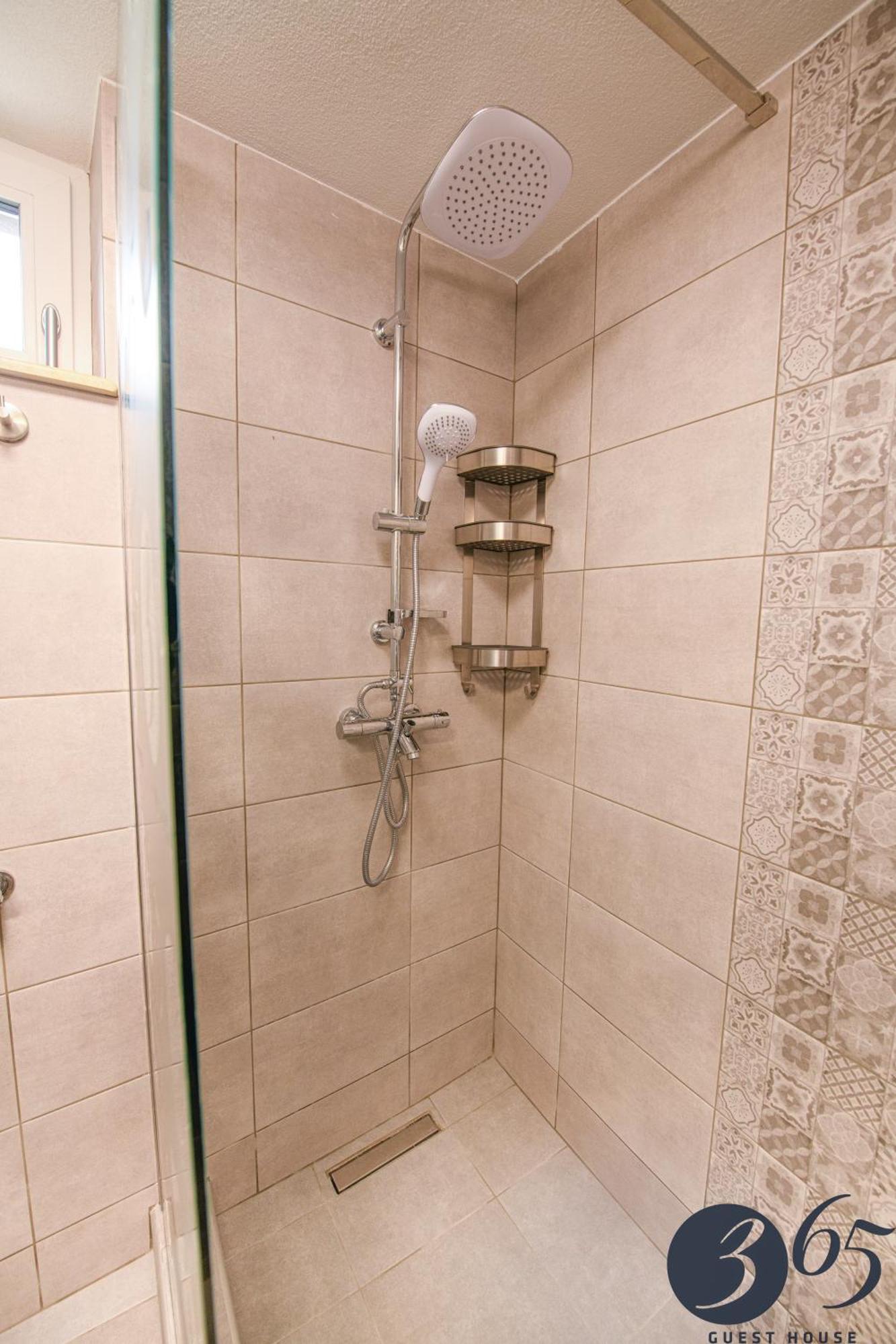 365 Guest House Hunedoara Exterior photo