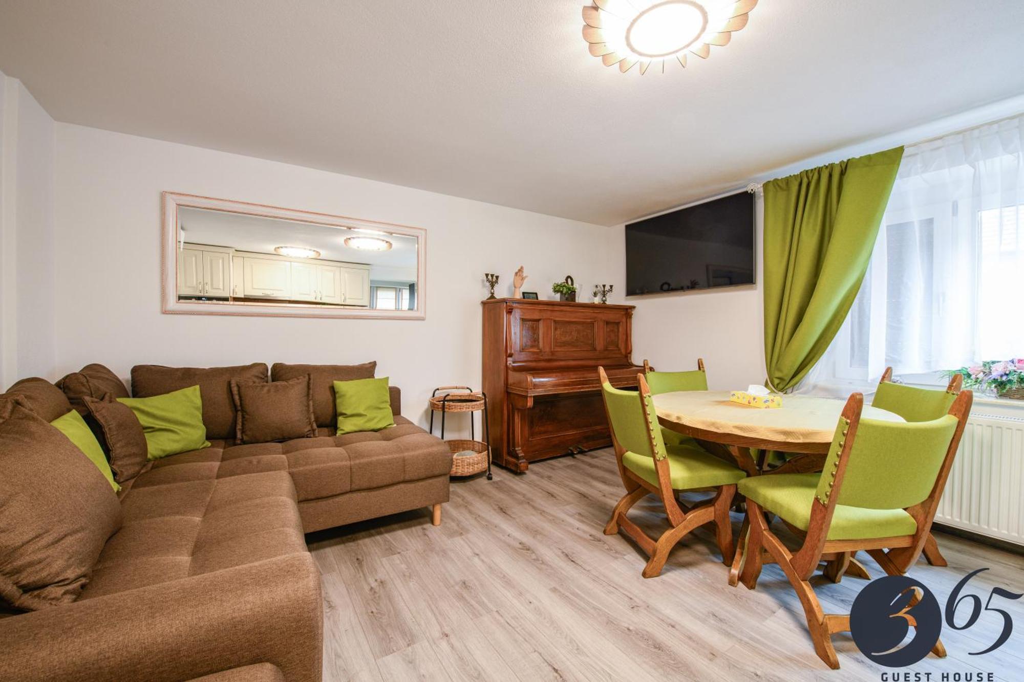 365 Guest House Hunedoara Exterior photo