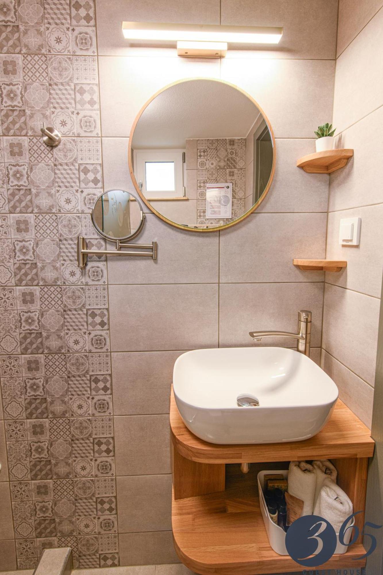 365 Guest House Hunedoara Exterior photo
